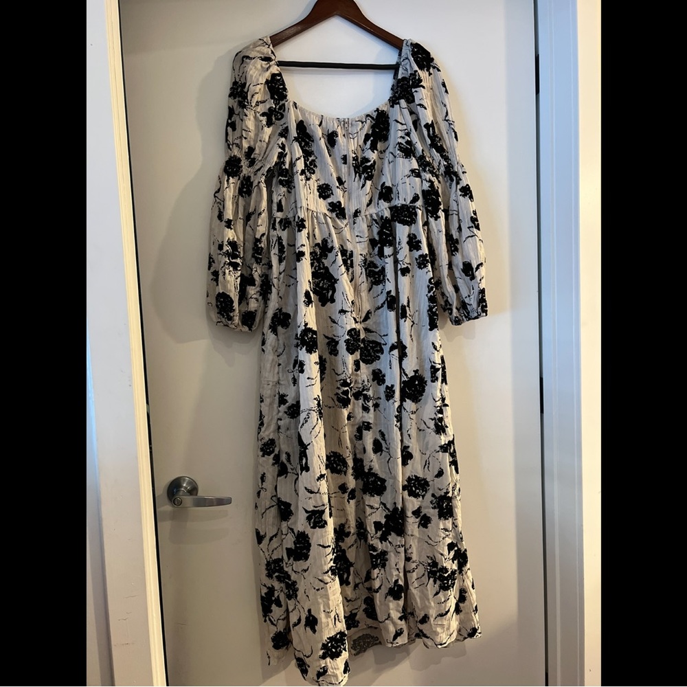 SHEIN Modely Floral Print Lantern Sleeve Square Neck Dress